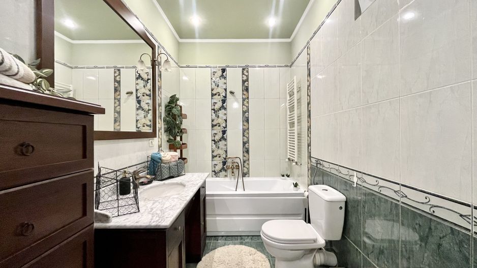 Apartament grandios cu vedere spectaculoasă spre Piața Libertății - Poză 24