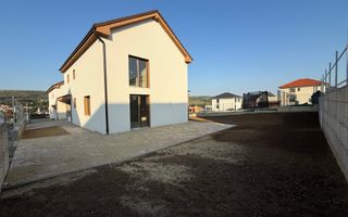 Case cu garaj Chinteni zona străzii Ana Aslan - Poză 6