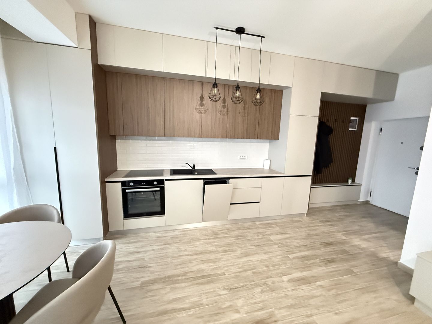 Soarelui | Bloc nou | Prima închiriere | Etaj 2 | Încălzire pardoseală - Poză 3