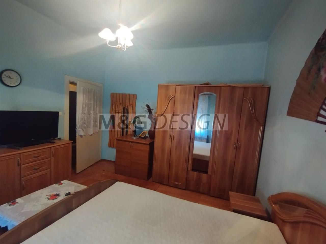 Apart la casa Bogdanestilor  curte  acces cu masina centrala proprie - Poză 2