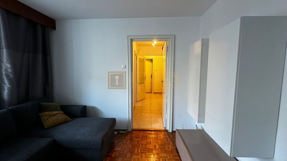 4 camere, 2 bai, centrala proprie - Poză 4