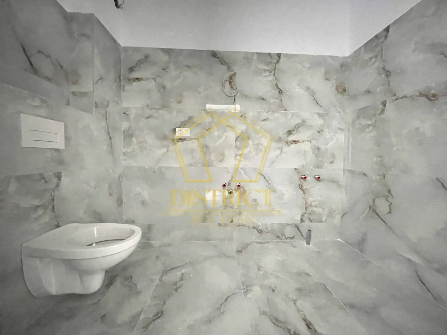 Apartament cu 3 camere si 2 bai | Braytim | ESO PETROL - Poză 8