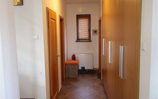 Casă / Vilă cu 5 camere de vânzare în zona Dumbravita - Poză 7