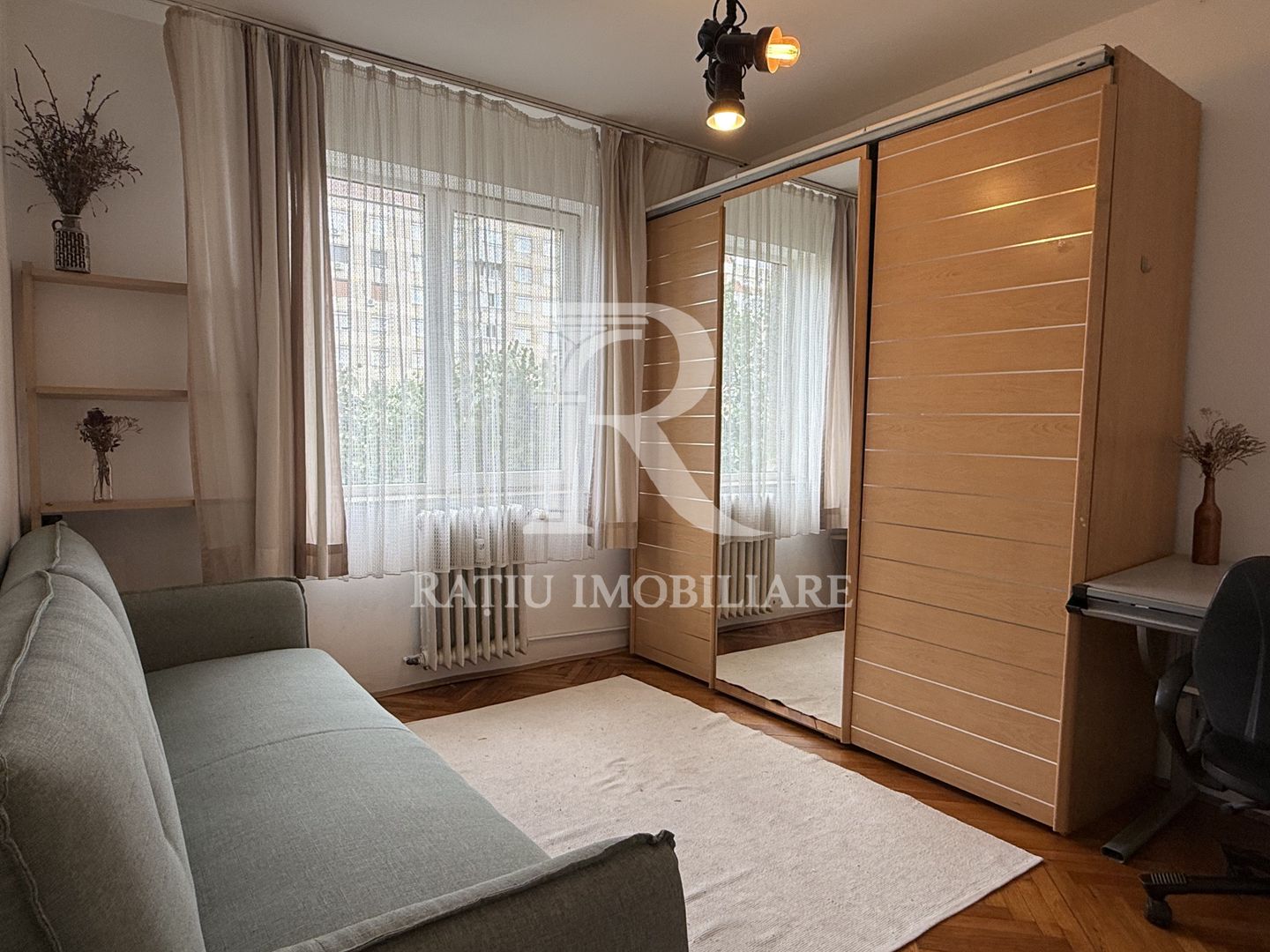 Apartament cu 3 camere | Decebal | Oradea - Poză 5