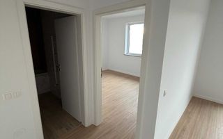 Apartament de vanzare, 3 camere, boxa inclusa, parcare. - Poză 4