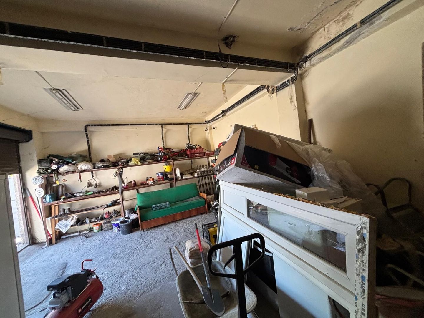 Cladire cu functionalitate mixta situata In Mehala - Poză 4