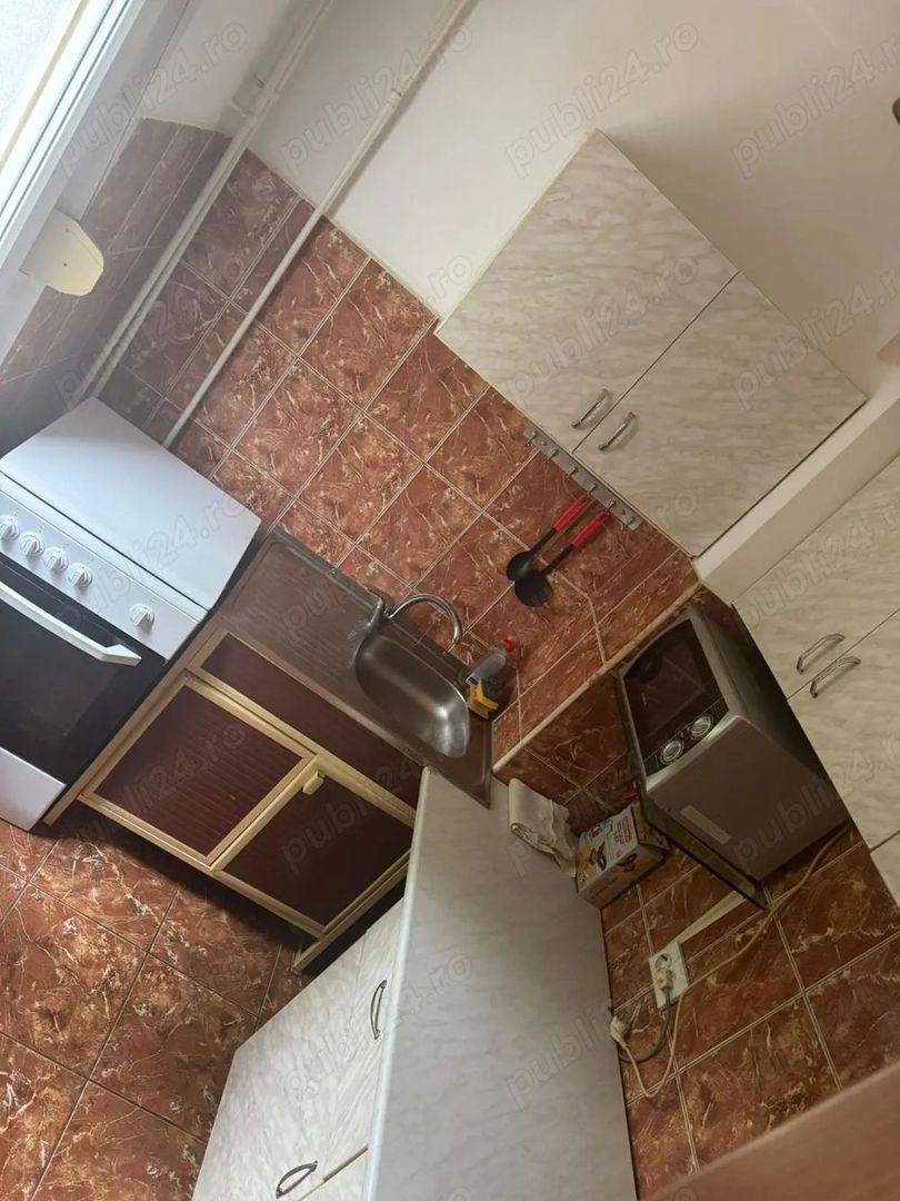 inchiriez apartament cu 2 camere semidecomandat - Poză 4