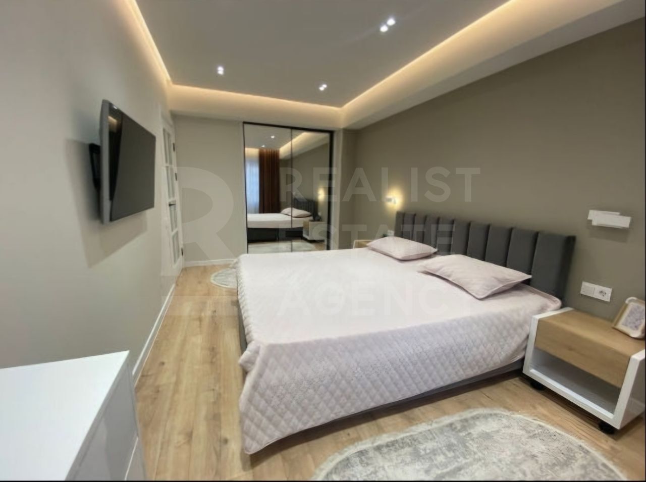 Chirie, apartament, 4 camere, strada Ginta Latină, Ciocana - Poză 3