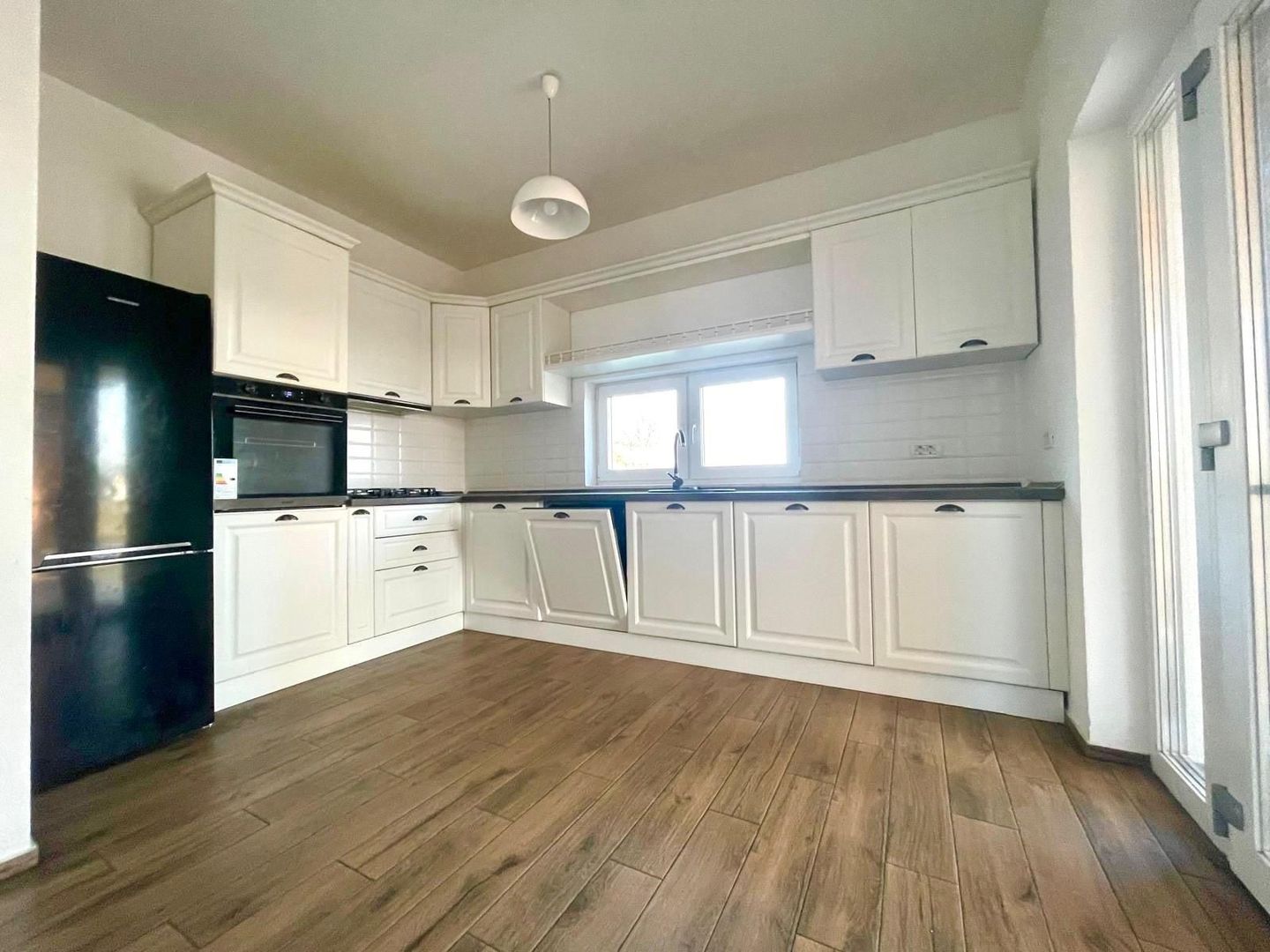 Casa individuala pe parter - 1264 euro/mp - teren generos - Sacalaz - Poză 2