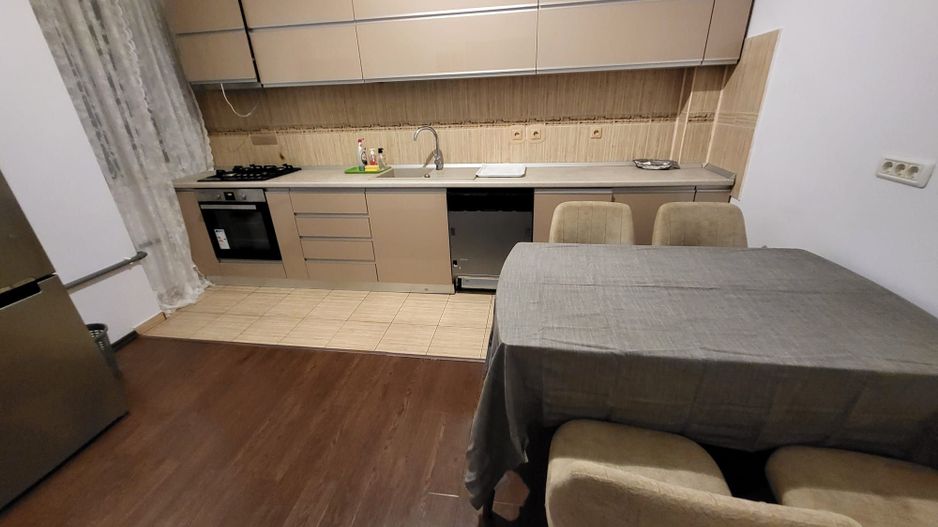 De vanzare Apartament 3 camere, Straulesti, sector 1 - Poză 11