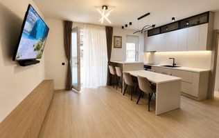 Apartament cu 3 camere si terasa de 82 mp - zona Vivo Floresti