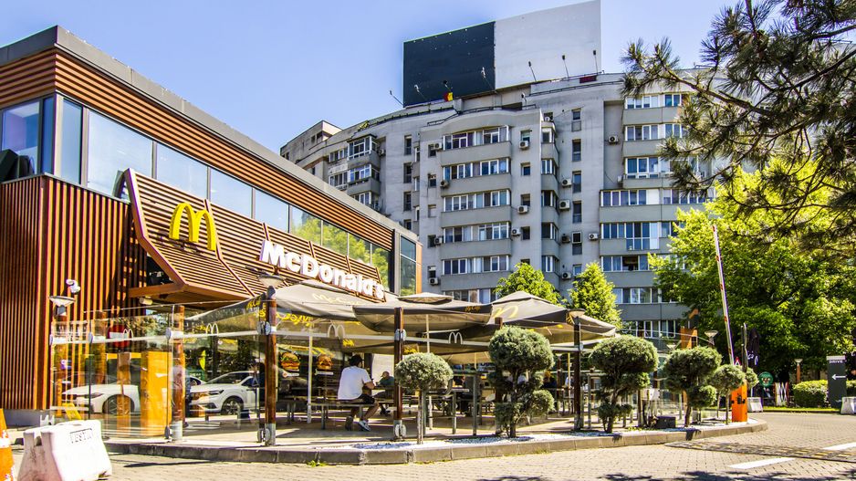 Dristor 3 camere lângă McDonald’s, 2 băi cu geam, decomandat, bucatarie 10mp - Poză 1