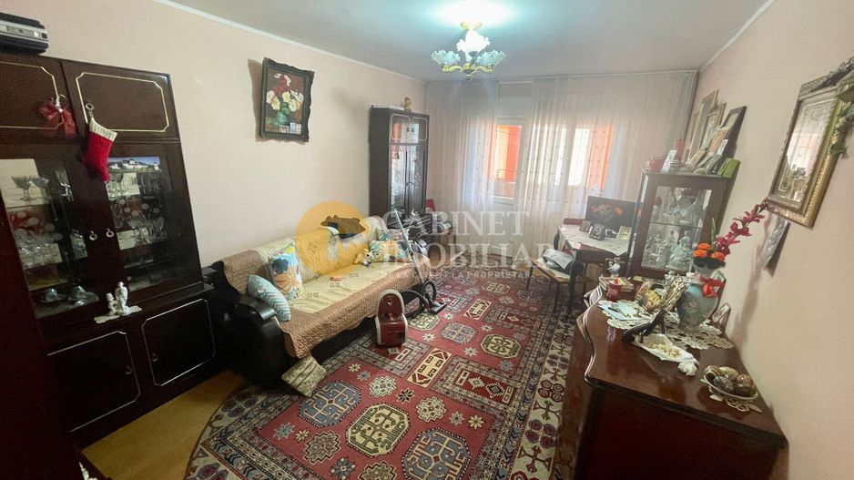 Apartament cu 3 camere - Bloc Fara Risc - Etaj Intermediar - 75 mp - Podu Ros - Poză 2
