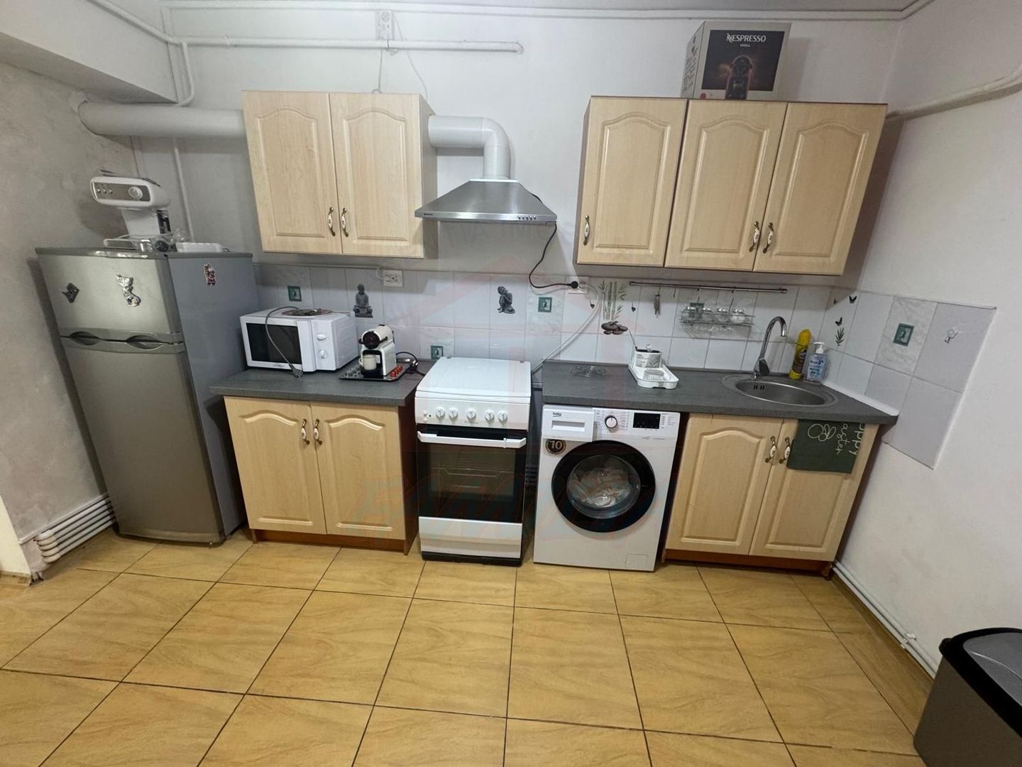 450 Euro/luna, Inchiriere apartament 45mp, o camera SPATIOASA, parter, - Poză 9