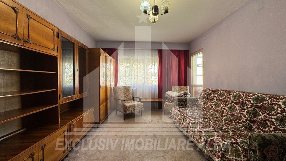 Apartament cu 3 camere decomandate de inchiriat, Cetate - Poză 2