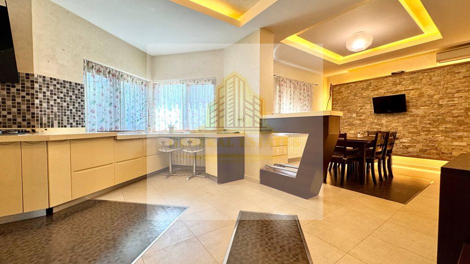 Vînzare Casă în 3 Nivele -Hlincea - 343 m.p. - Poză 13