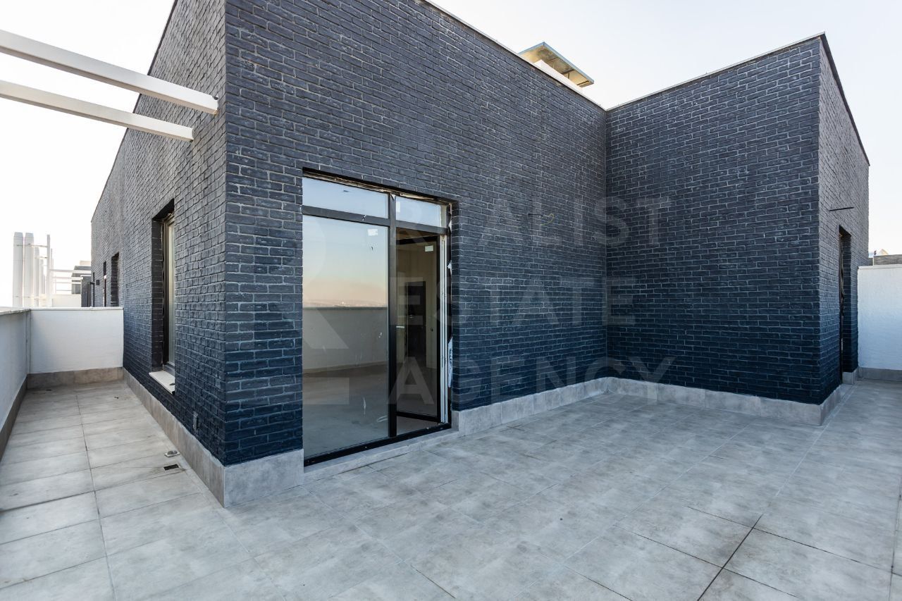 Vânzare, penthouse, 3 camere, strada Calea Ieşilor, Sculeni - Poză 1