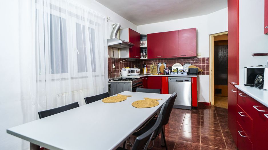 Ciorogarla /Ilfov, casa + garaj, S+P+1Et+Pod - 200 mp, teren 1100 mp - Poză 5