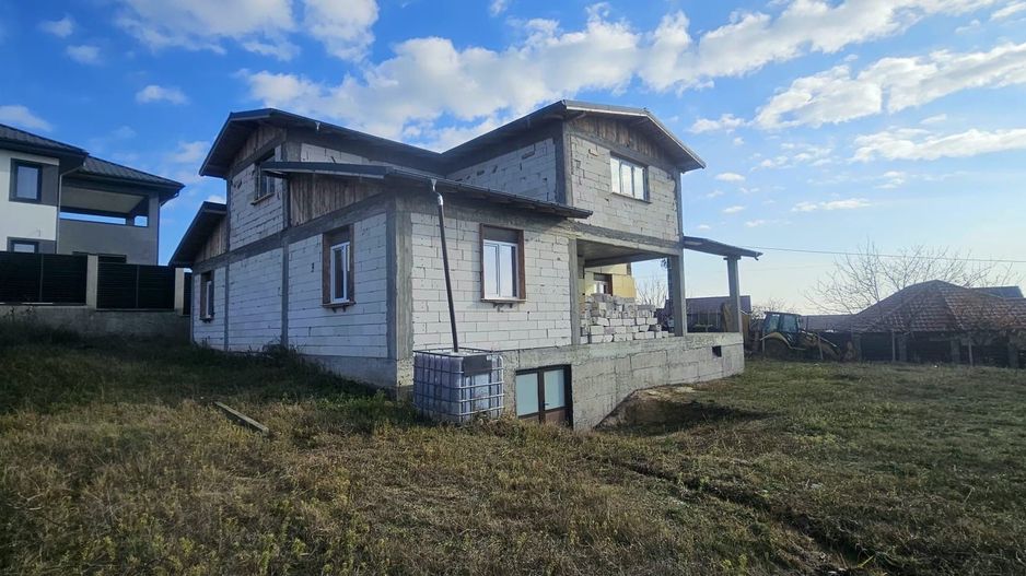 Casa la rosu Bariera, 211 mp, teren 896 mp, MAG Invest, 175.000 EUR - Poză 1