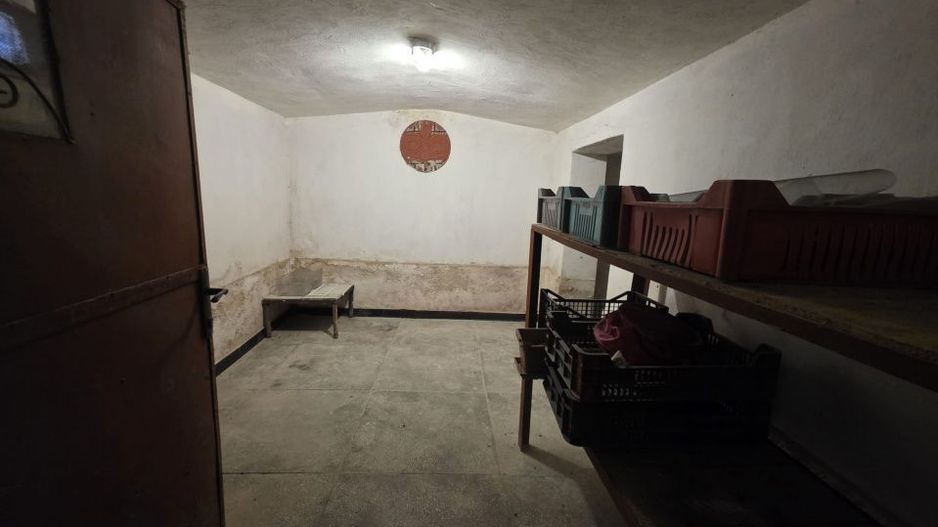 De Vânzare Căsuță cu 7 ari teren Bercu Roșu - Poză 10
