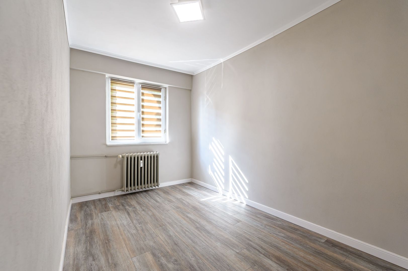 Apartament 3 camere renovat - zona Banu Mărăcine - Poză 6