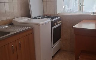 Inchiriez apartament cu o camera pe strada Gloriei - Poză 7