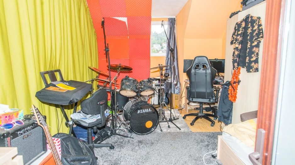 15 Noiembrie, apartament la mansardă - Poză 7