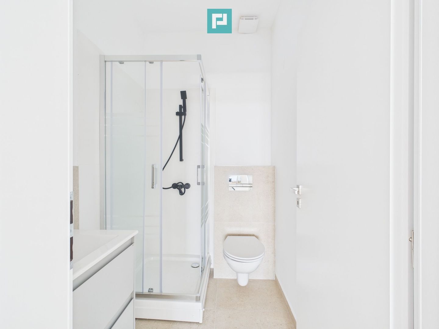 Apartament 3 camere , 2 băi , zona Freidorf - Poză 6