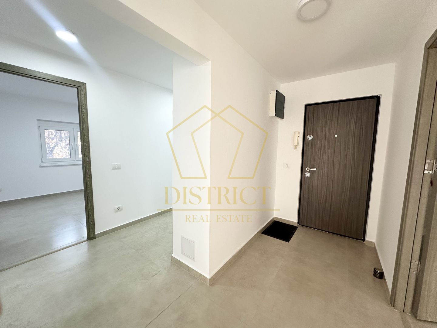 Apartament cu 4 camere decomandat | Etaj 1 | Complexul Studentesc - Poză 10