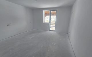 Duplex cu 4 camere, si 250 mp de curte - Poză 7