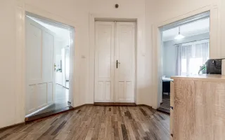 Apartament ultracentral cu 4 camere decomandat, etaj intermediar - Poză 14