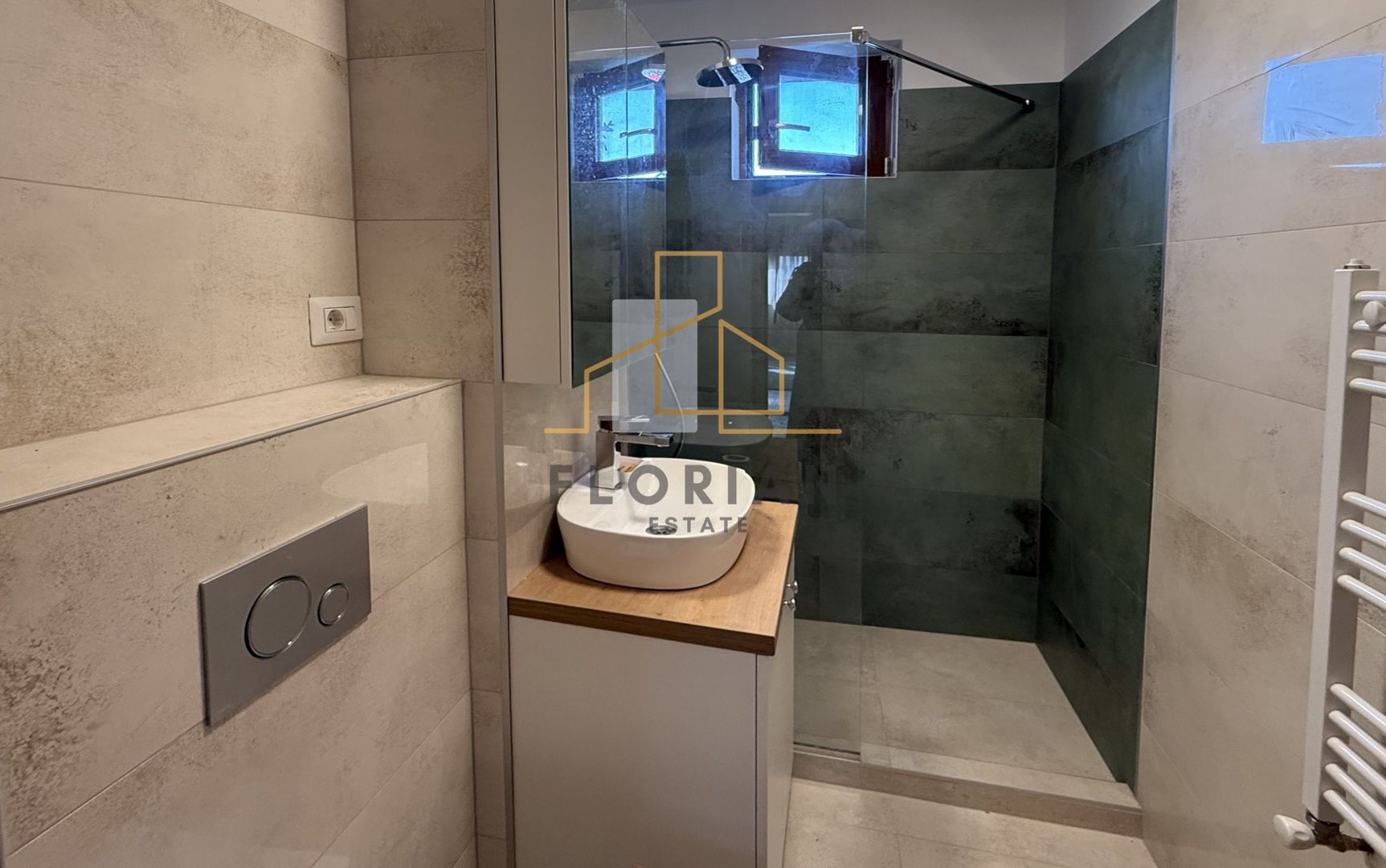 Apartament cu 3 camere in Piata Balcescu - Poză 5