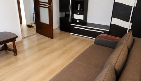 Apartament 2 camere 45 mp Podu Ros Cantemir 400 euro