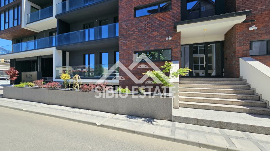 Apartament Premuim 3 camere garaj Sibiu central - Poză 2