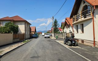 20min de Brasov teren cu toate utilitatile ,str Monumentului Feldioara, asfalt - Poză 1