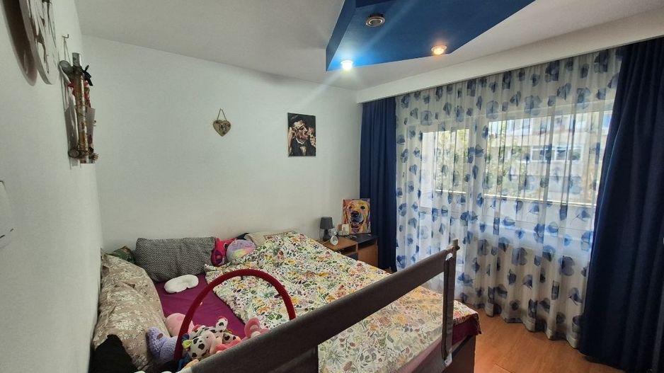 Ap decomandat 4 camere , 2 bai si 2 balcoane-zona Colentina bloc 1986 - Poză 10