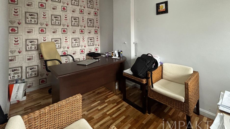 Spatiu de birouri ultra central - Poză 6