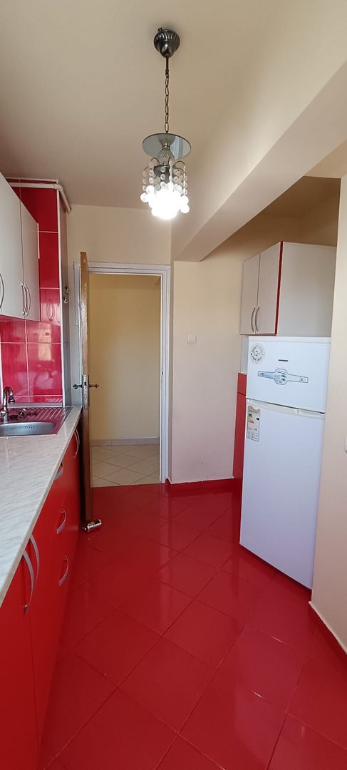 Apartament mobilat in Brasov-Grivitei - Poză 2