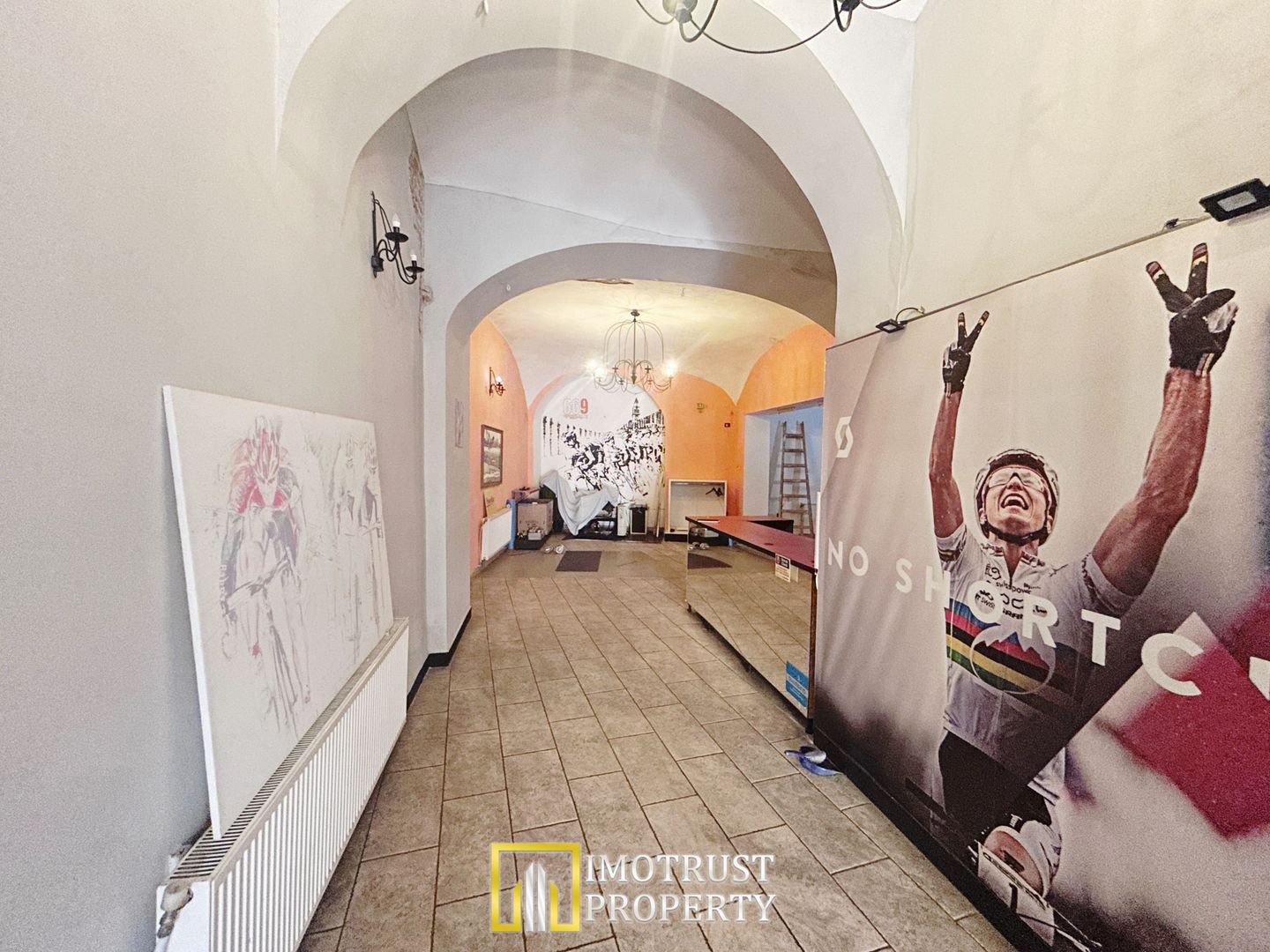 Spatiu comercial de inchiriat zona Bou Rosu - Poză 4