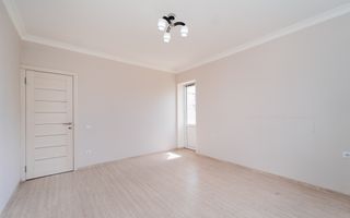 De vinzare Apartament 2 camere si balcon + living cu logie - Poză 6