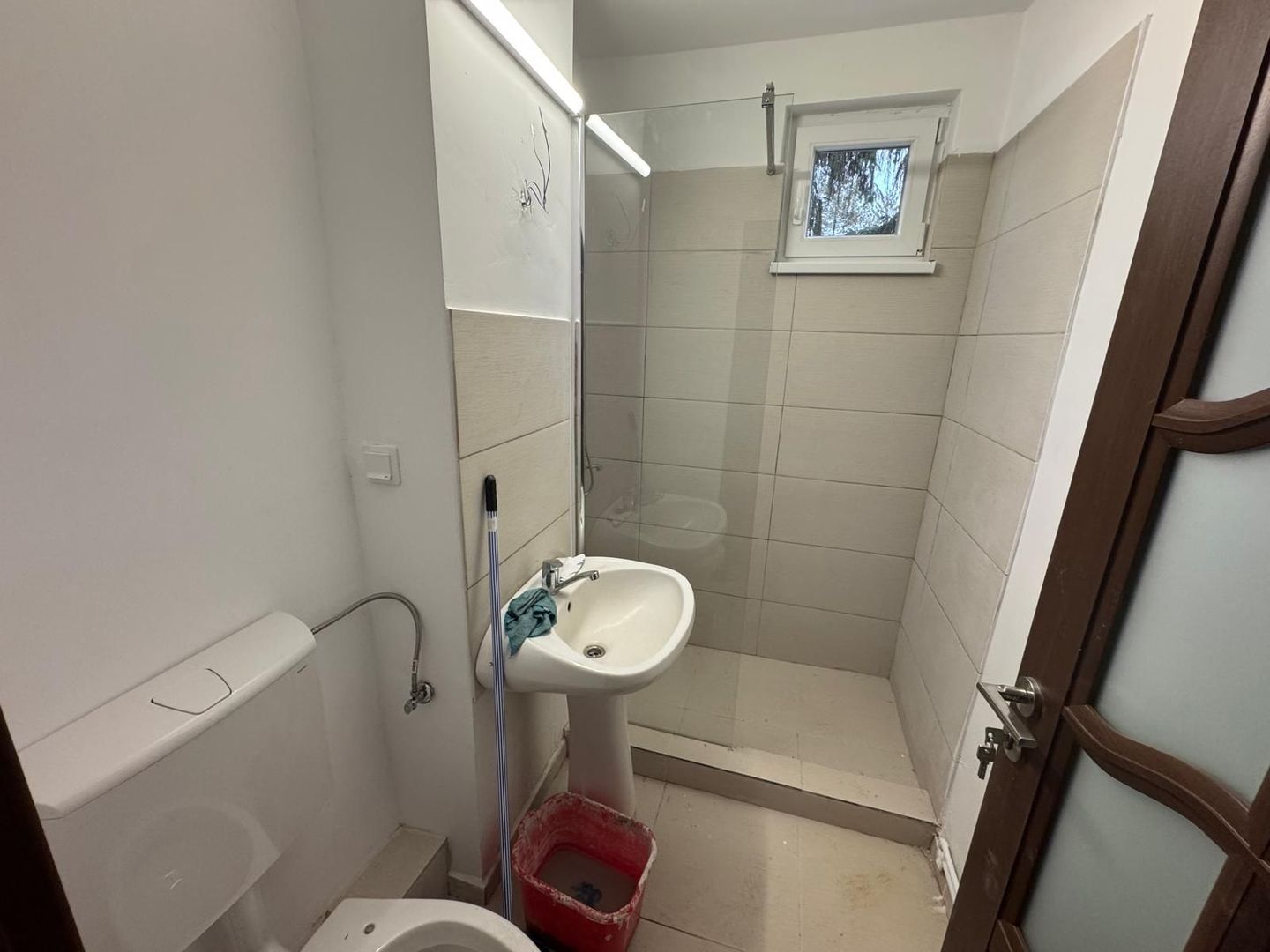 De vânzare apartament în zona Aleea Săvinești - Poză 6