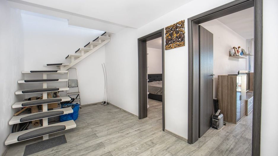 Apartament deosebit cu terasă panoramică – Sanpetru, Str. Sfinții Constantin - Poză 11