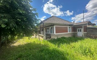Casă de vânzare în satul Hulboaca, raionul Orhei – teren drept, 12 ari - Poză 2