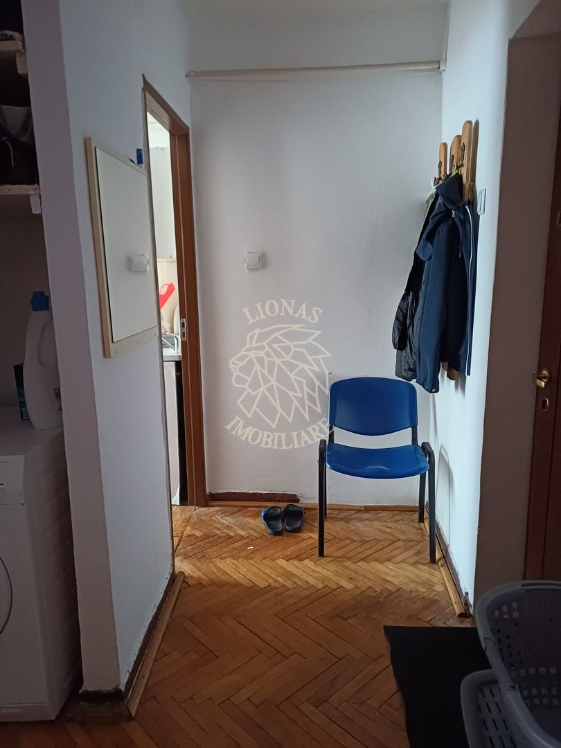Apartament compartimentat cu 2 garsoniere-parter-Zona Policlinica - Poză 4