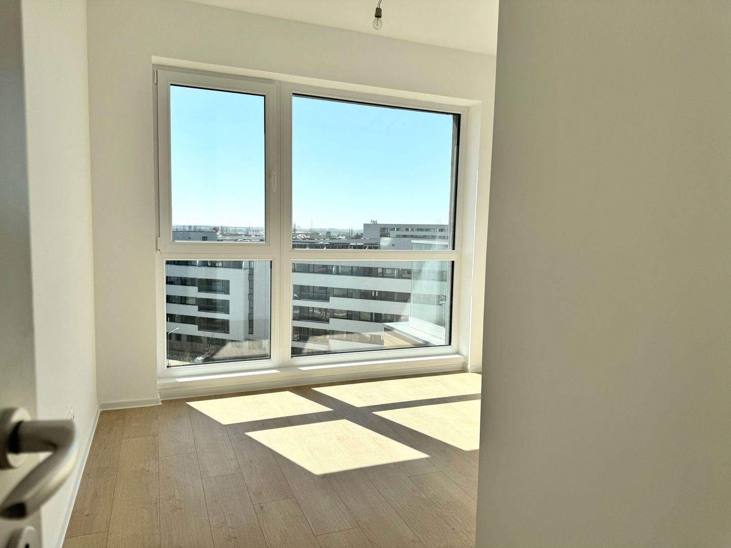 Apartament 4 camere Sector 1 Zona Mall Colosseum - Poză 9