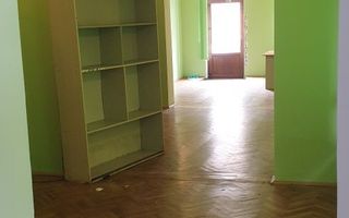spatiu comercial in centrul istoric - Poză 8