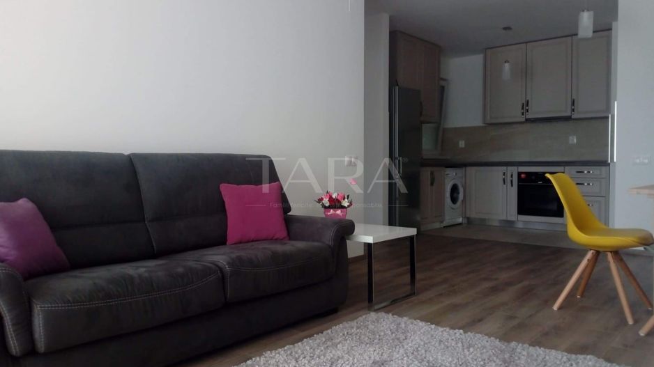 Apartament cu 2 camere, mobilat și utilat, zona Grand Hill Residence. - Poză 1