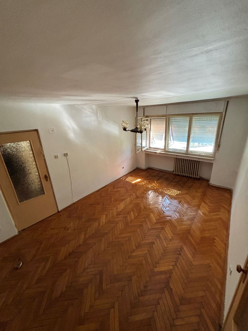 BRASADAS vinde ap 3 cam etaj 1/4 in Micro 16. - Poză 6