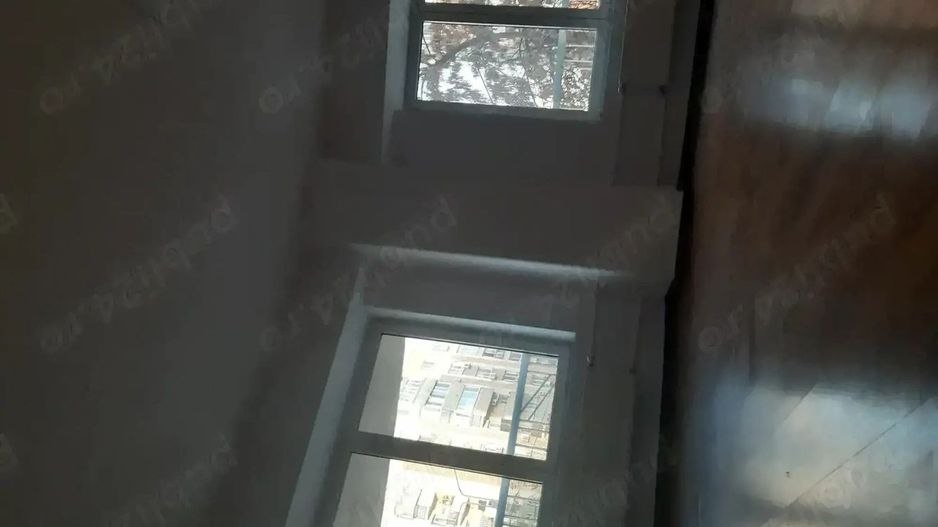 Închiriez apartament 2 camere nemobilat, Piața Muncii, pretabil birou - Poză 1