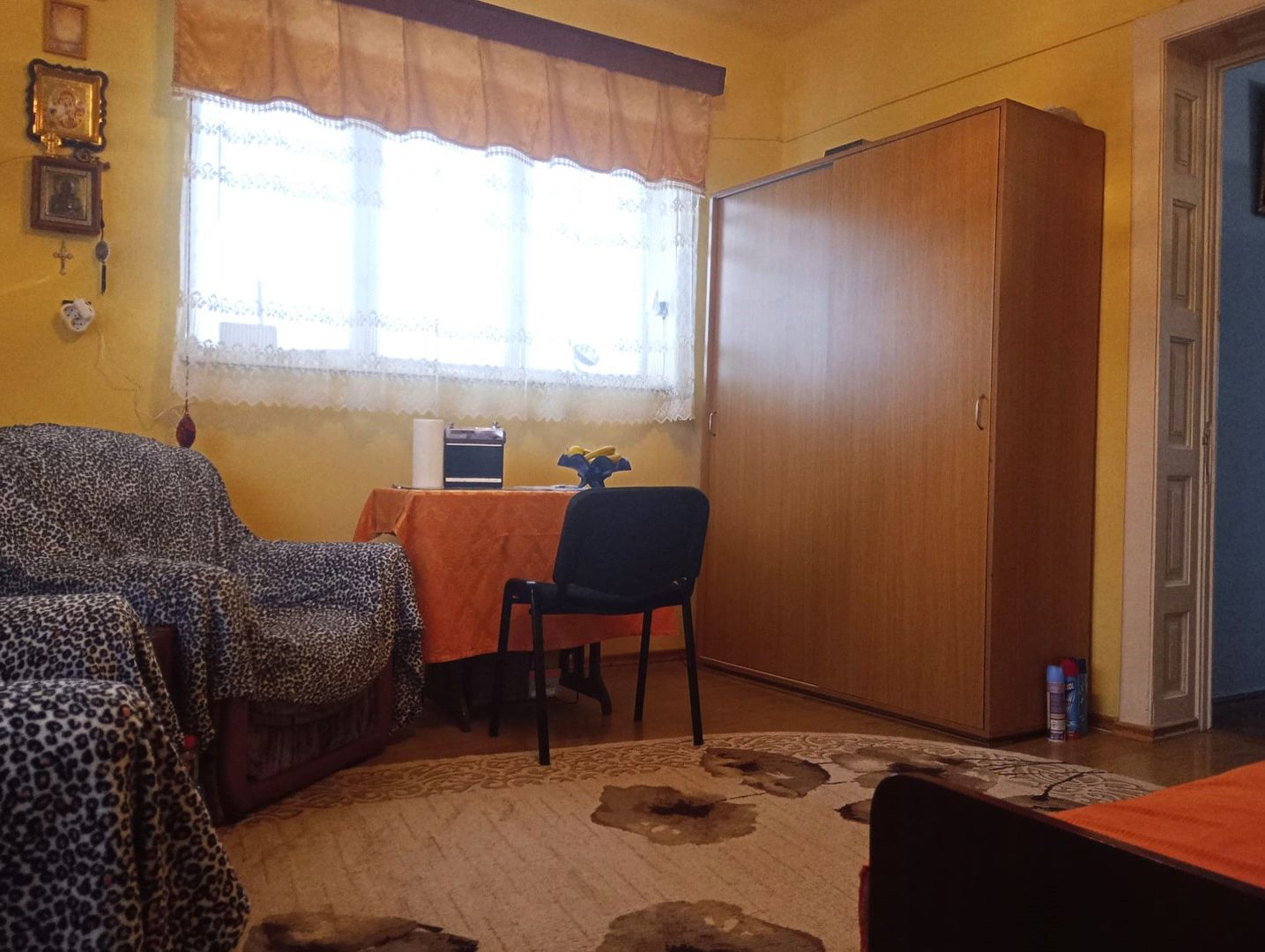 Centru! Vanzare casa cu 3 camere in centrul vechi Targoviste! - Poză 8